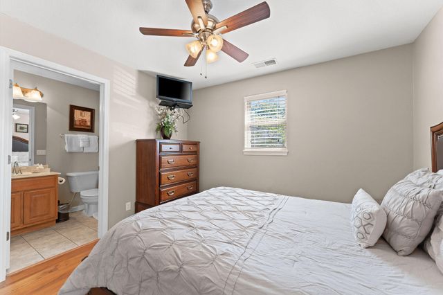 144 Oak Lane 144, Branson West, MO 65737