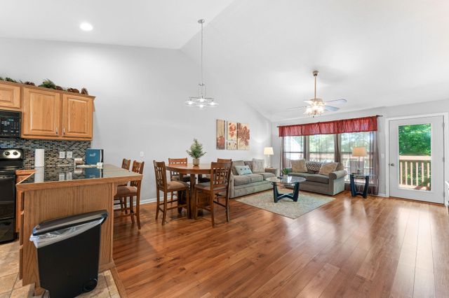 144 Oak Lane 144, Branson West, MO 65737