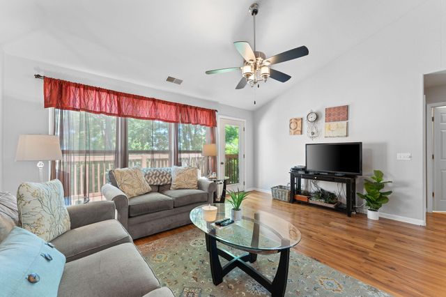 144 Oak Lane 144, Branson West, MO 65737