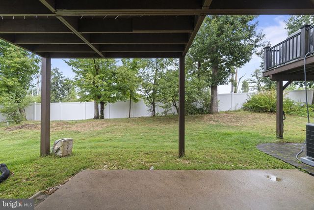 2400 HONEY RUN RD, Ambler, PA 19002