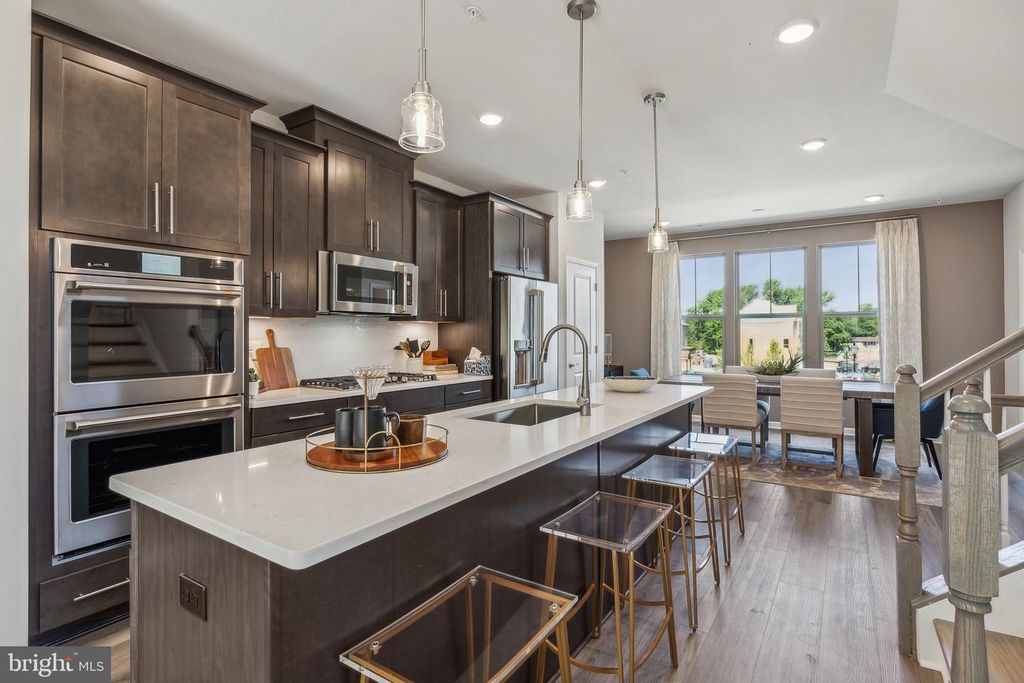 Image 9 of property listing at 7113 GLADEBROOK RD, Brandywine, MD 20613