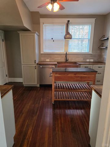 1504 liggates Road, Lynchburg, VA 24502