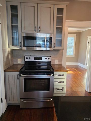 1504 liggates Road, Lynchburg, VA 24502