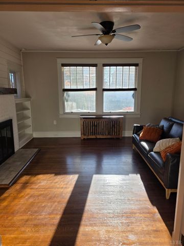 1504 liggates Road, Lynchburg, VA 24502