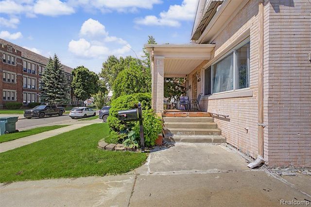 7514 Normile Street, Dearborn, MI 48126