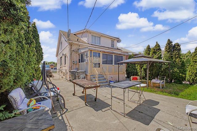 7514 Normile Street, Dearborn, MI 48126