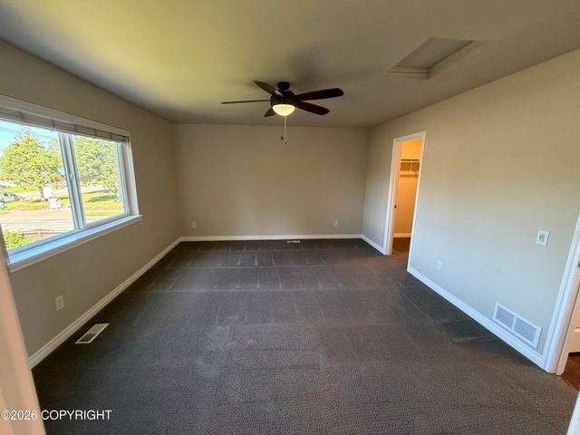 1006 Northpointe Bluff Drive, Anchorage, AK 99501