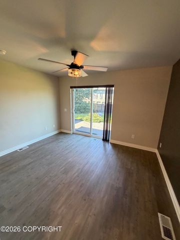 1006 Northpointe Bluff Drive, Anchorage, AK 99501