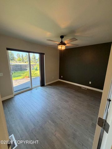 1006 Northpointe Bluff Drive, Anchorage, AK 99501
