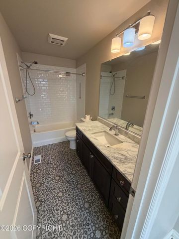 1006 Northpointe Bluff Drive, Anchorage, AK 99501