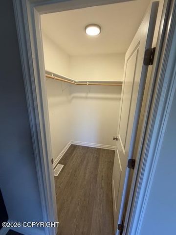 1006 Northpointe Bluff Drive, Anchorage, AK 99501