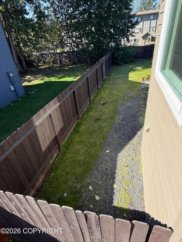 1006 Northpointe Bluff Drive, Anchorage, AK 99501