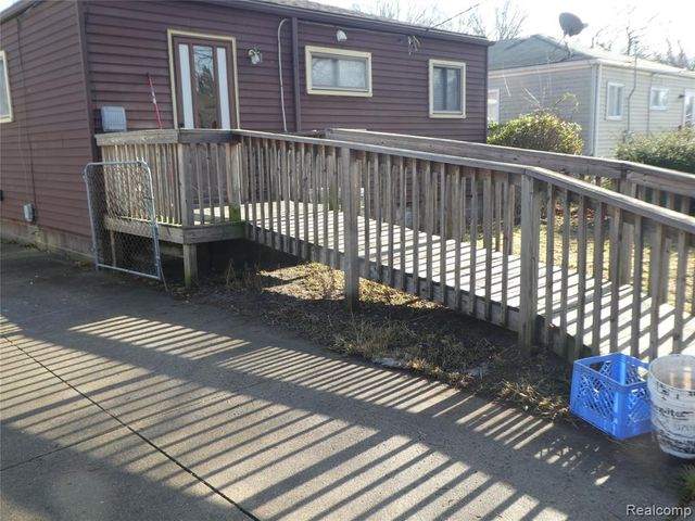 20107 Saint Francis Street, Livonia, MI 48152