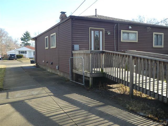 20107 Saint Francis Street, Livonia, MI 48152