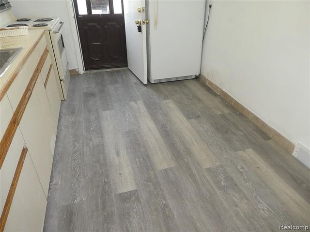 20107 Saint Francis Street, Livonia, MI 48152