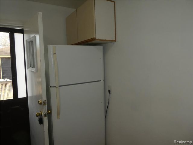 20107 Saint Francis Street, Livonia, MI 48152