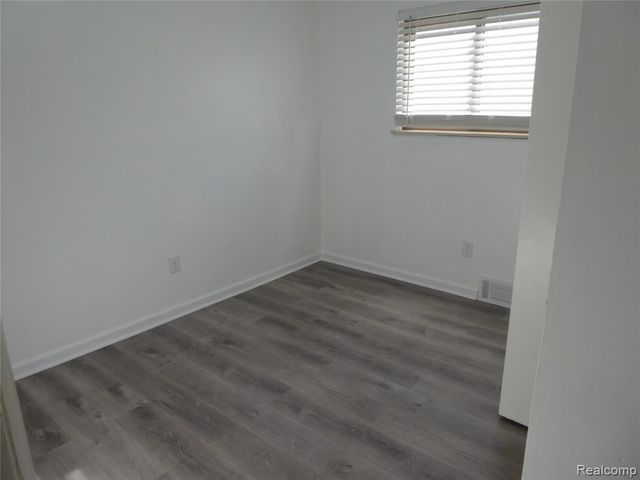 20107 Saint Francis Street, Livonia, MI 48152