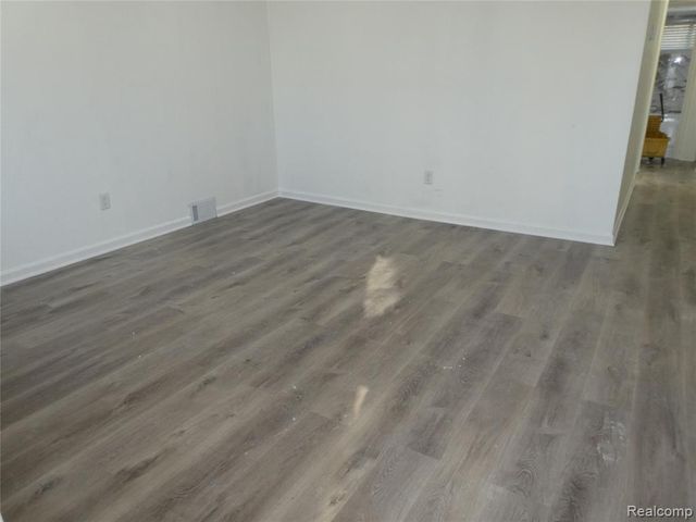 20107 Saint Francis Street, Livonia, MI 48152