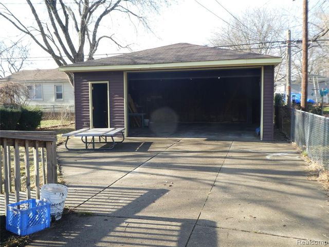 20107 Saint Francis Street, Livonia, MI 48152