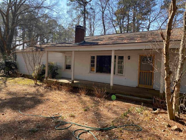 1009 and 1011 Country Club Road, Arkadelphia, AR 71923