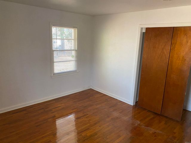 1009 and 1011 Country Club Road, Arkadelphia, AR 71923