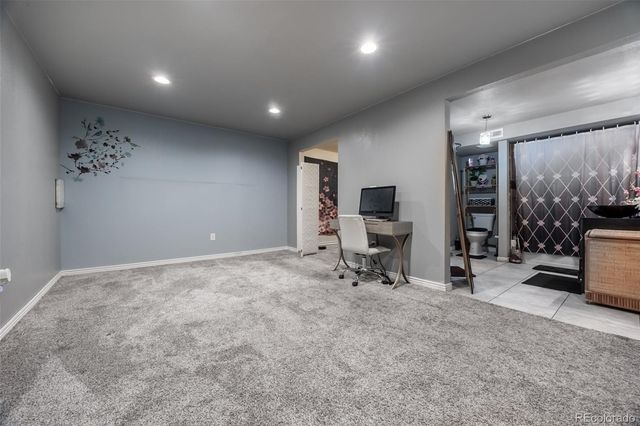 4725 Topeka Court, Denver, CO 80239