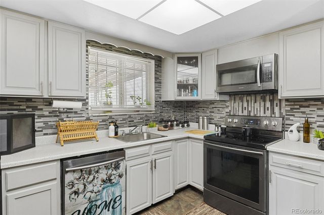 4725 Topeka Court, Denver, CO 80239