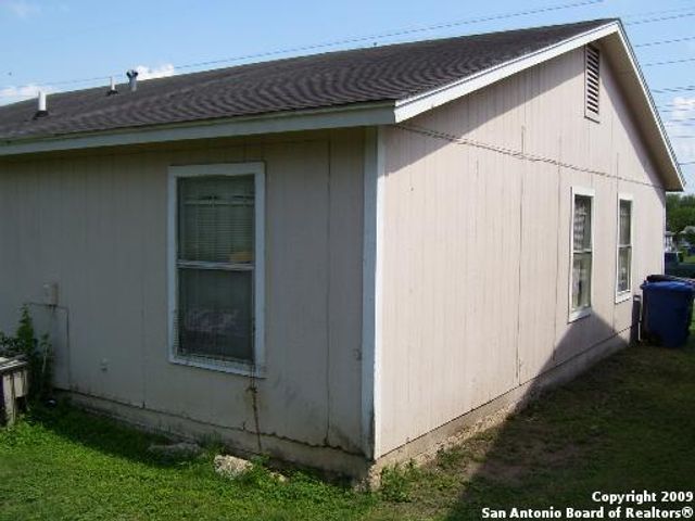 627 I St Apt 1, San Antonio, TX 78220