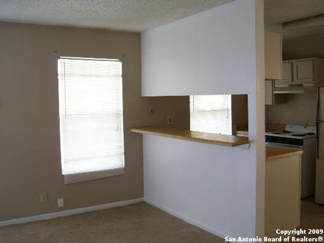 627 I St Apt 1, San Antonio, TX 78220