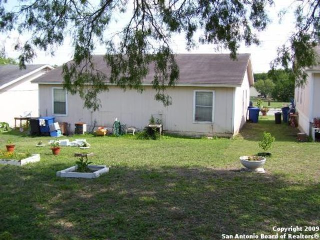 627 I St Apt 1, San Antonio, TX 78220