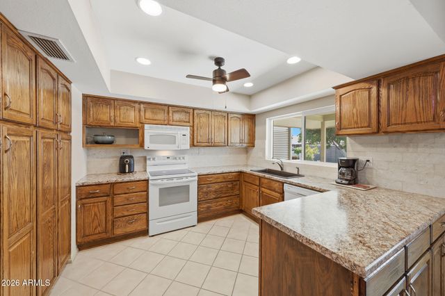 10534 W DESERT FOREST Circle, Sun City, AZ 85351