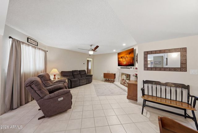 10534 W DESERT FOREST Circle, Sun City, AZ 85351