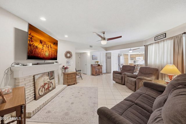 10534 W DESERT FOREST Circle, Sun City, AZ 85351