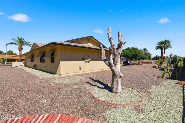 10534 W DESERT FOREST Circle, Sun City, AZ 85351