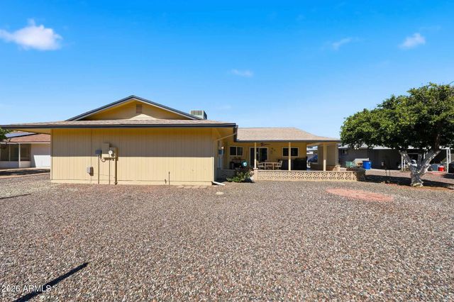 10534 W DESERT FOREST Circle, Sun City, AZ 85351