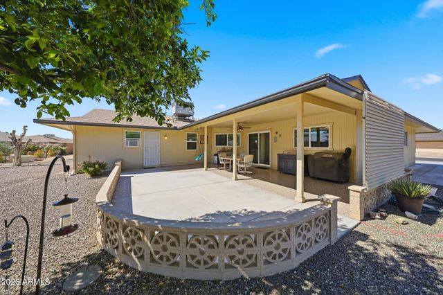 10534 W DESERT FOREST Circle, Sun City, AZ 85351