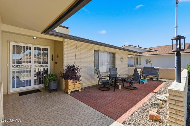 10534 W DESERT FOREST Circle, Sun City, AZ 85351