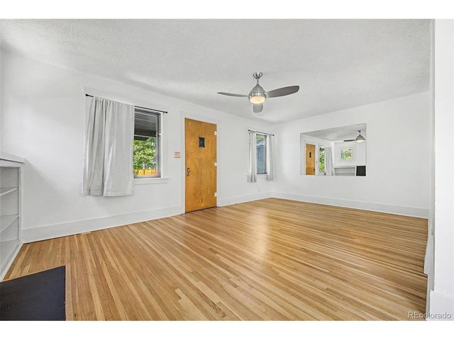 3126 W Clyde Pl, Denver, CO 80211