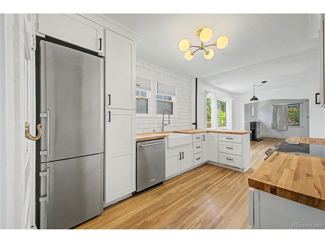 3126 W Clyde Pl, Denver, CO 80211