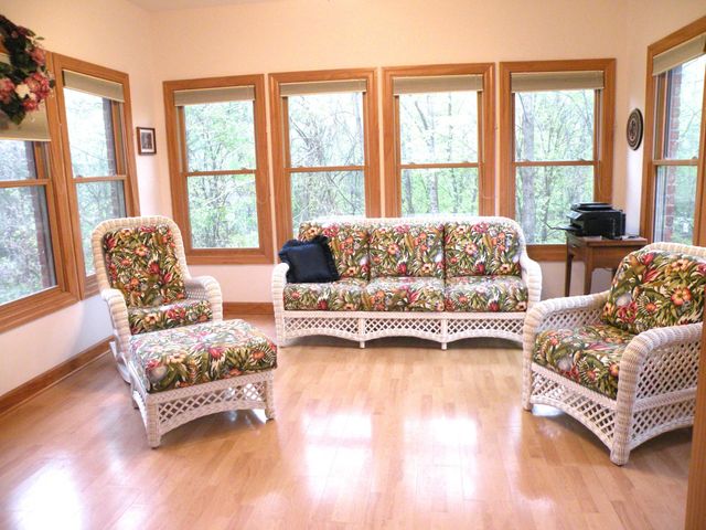 150 J W Thompson Road, N, Westmoreland, TN 37186