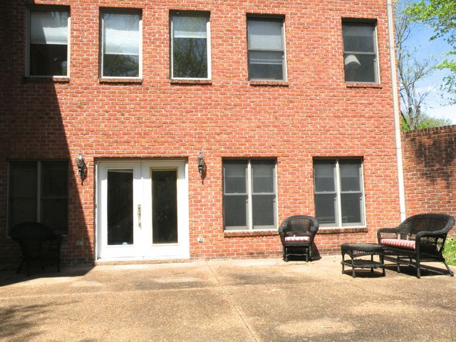 150 J W Thompson Road, N, Westmoreland, TN 37186