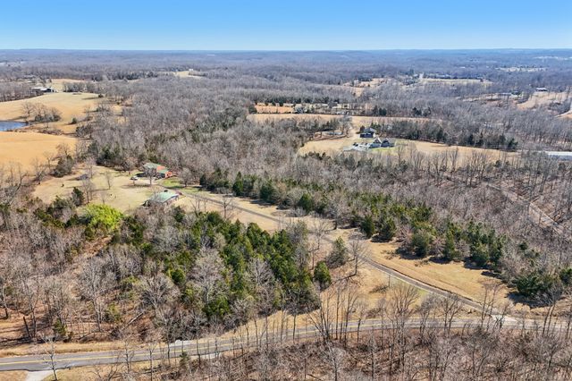 150 J W Thompson Road, N, Westmoreland, TN 37186