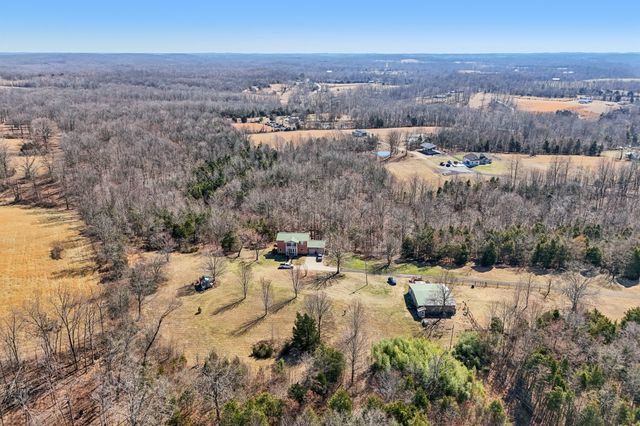 150 J W Thompson Road, N, Westmoreland, TN 37186