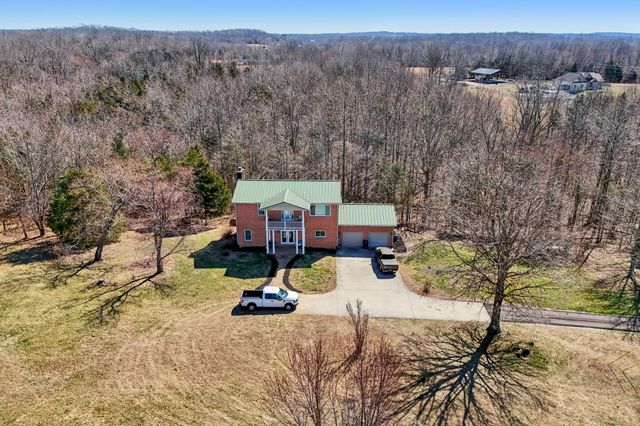 150 J W Thompson Road, N, Westmoreland, TN 37186