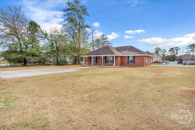 139 Ivy Street, Richmond Hill, GA 31324