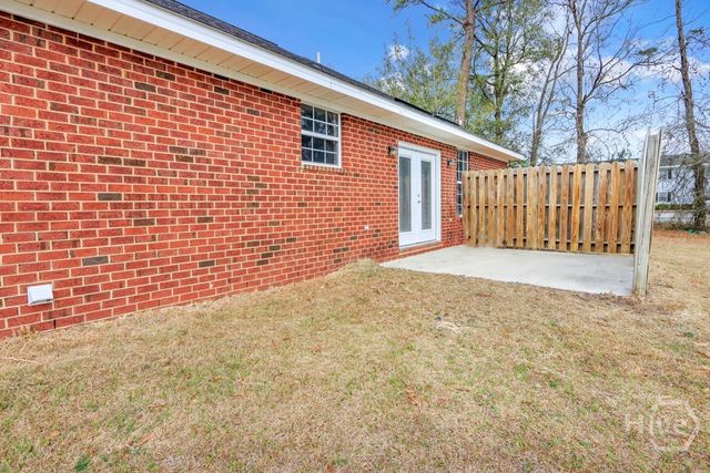 139 Ivy Street, Richmond Hill, GA 31324