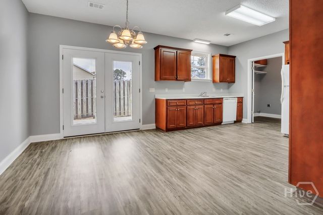 139 Ivy Street, Richmond Hill, GA 31324