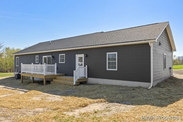 6937 S Townhall Road, Sheridan, MI 48884