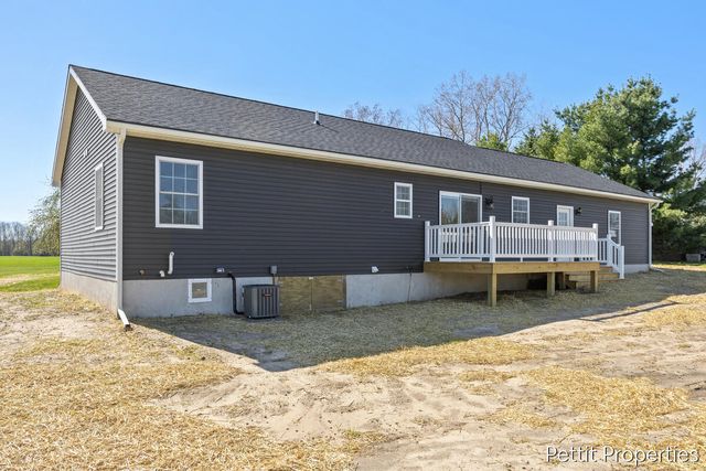 6937 S Townhall Road, Sheridan, MI 48884