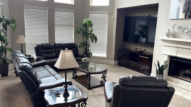 9722 Lauren Briar Lane, Humble, TX 77396